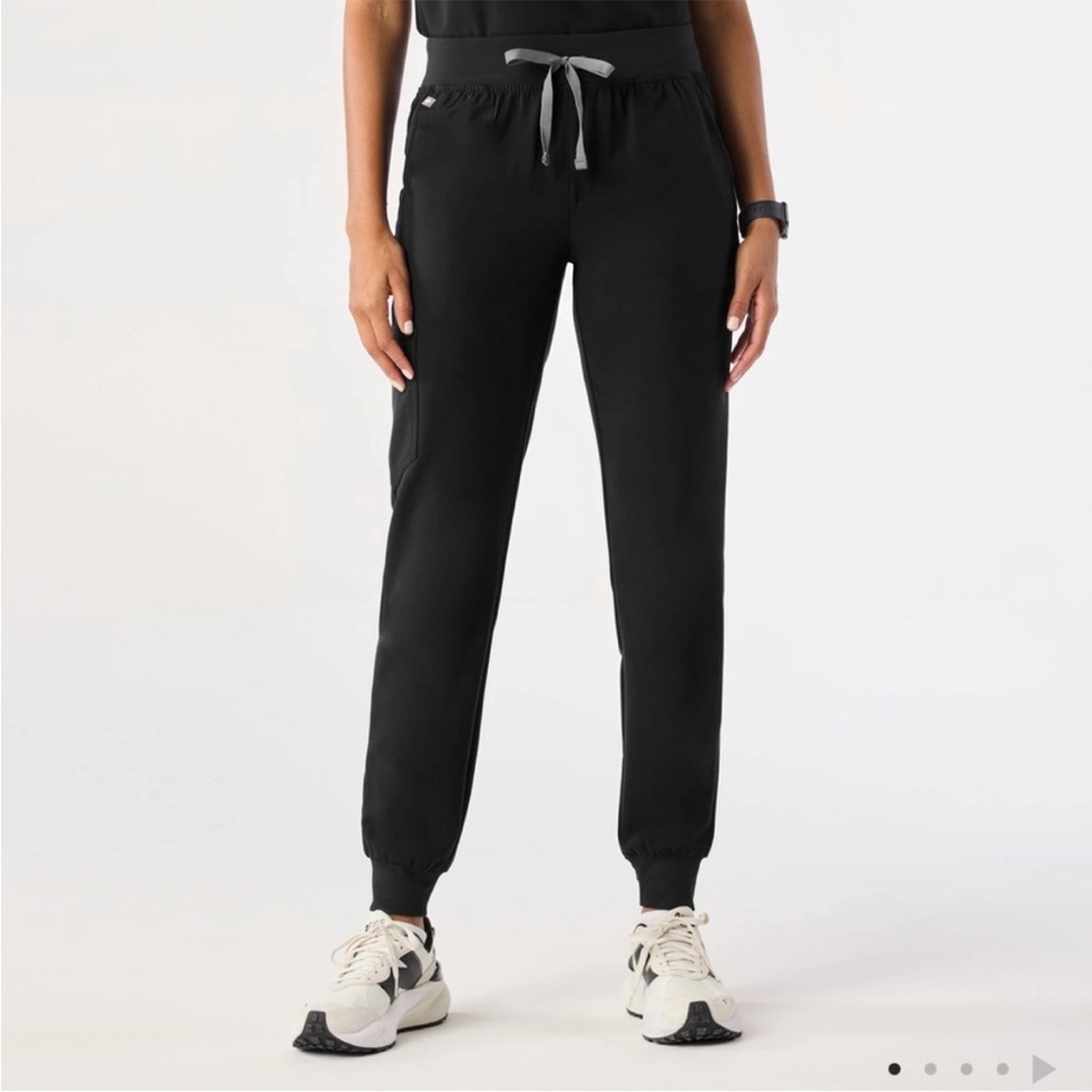 Fig’s High Rise Zamora Jogger Black